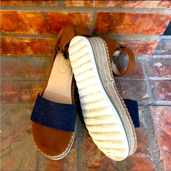 DENIM WEDGE SANDALS - Picture 3 of 3